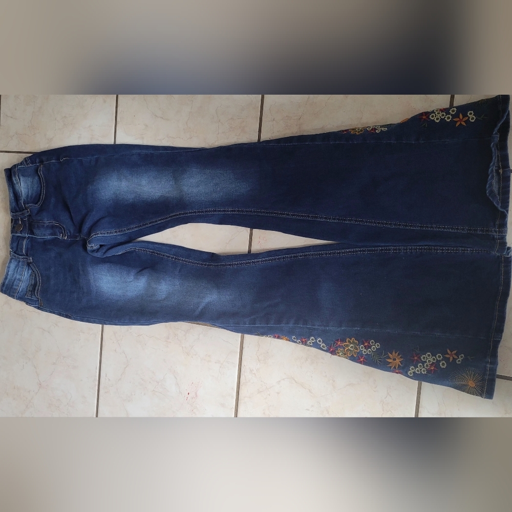 BAMBOO Dark Blue Flare Jeans with Colorful Embroidery